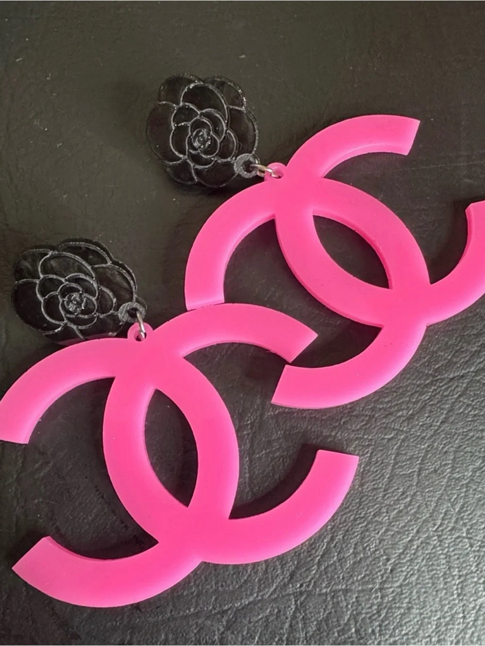 Streetwear CC Fashion Dangle Earrings - Picture 5 of 15